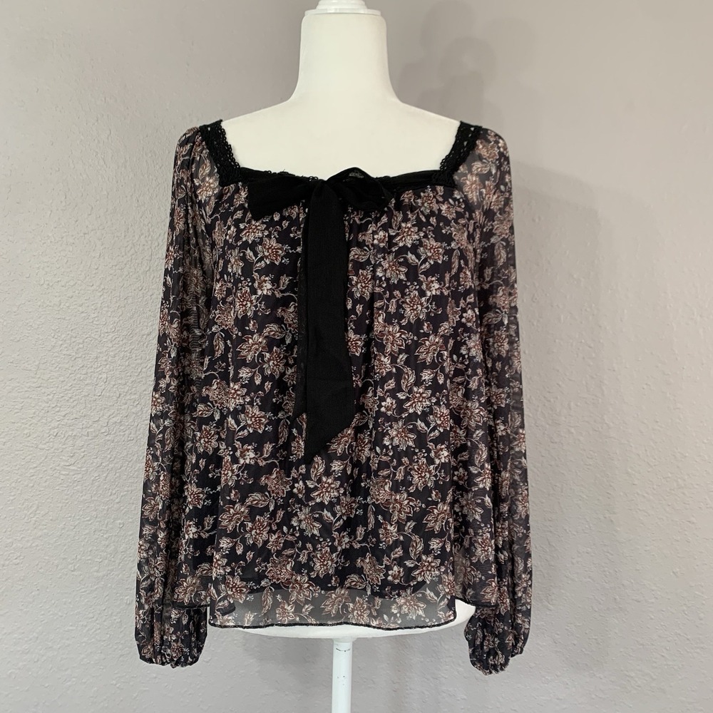 NWT Daytrip Women's Size‎ XS Floral Mesh Long Sleeve Lined Blouse with Bow Sheer